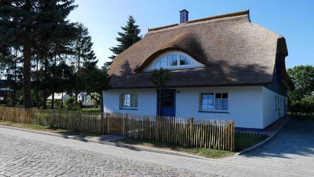 Kapitaenshaus Kammer 보른 외부 사진